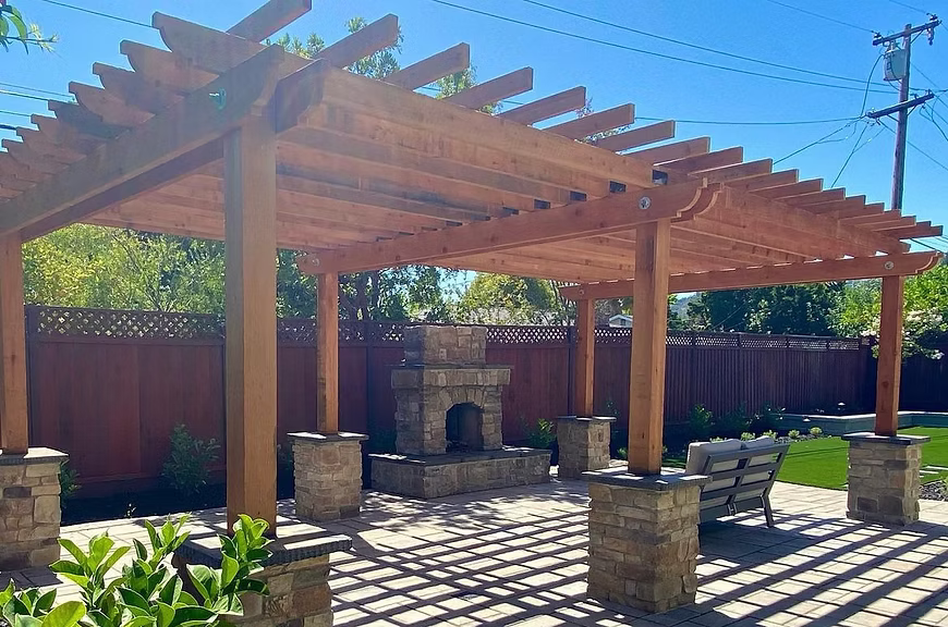 Custom pergola and outdoor living space builder in North Texas